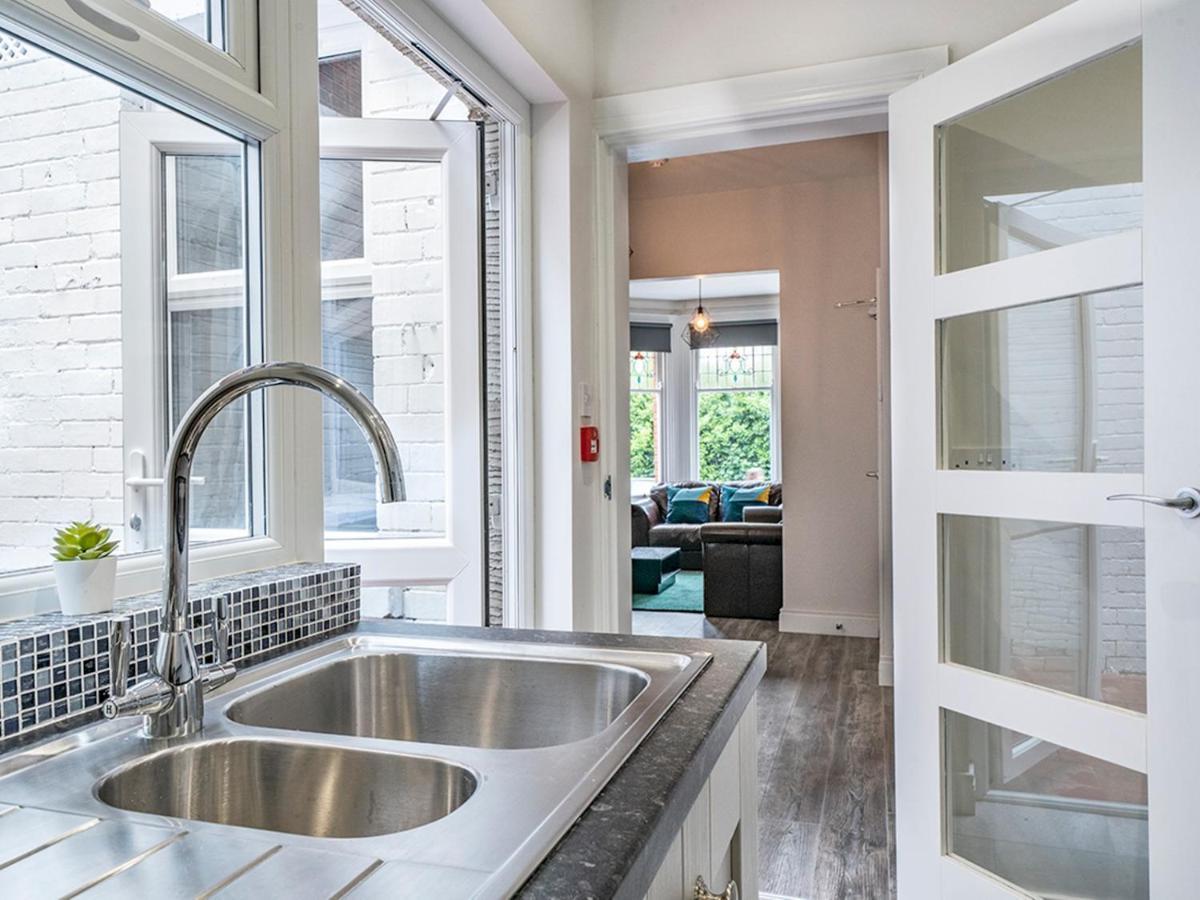 Pass The Keys Beautiful 4Br Restored Red Brick Cafes And Park 贝尔法斯特 外观 照片